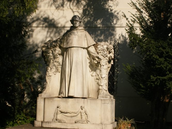 Gregor%20Mendel%20monument%2C%20Brno.jpg